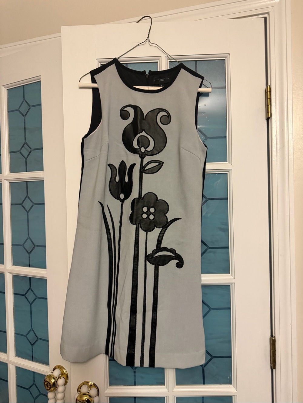 Sleeveless Light Gray Dress with Black Floral Appliqué - Vintage-Inspired